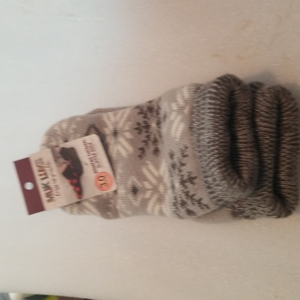 Muk Luks thermal slipper socks Gray
